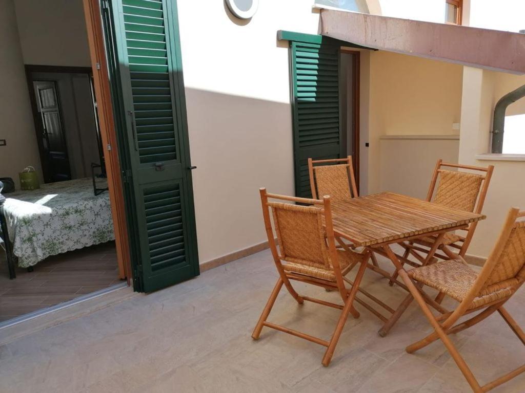 Valeria San Vincenzo Apartment エクステリア 写真